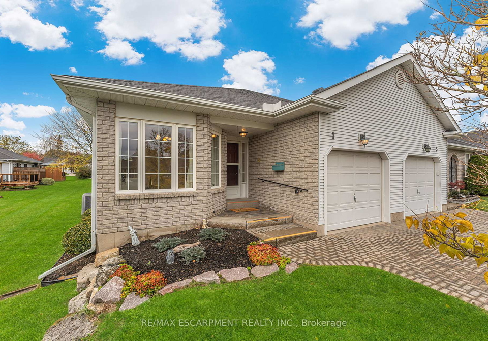 1-village-drive-west-lincoln-ontario-x12513074