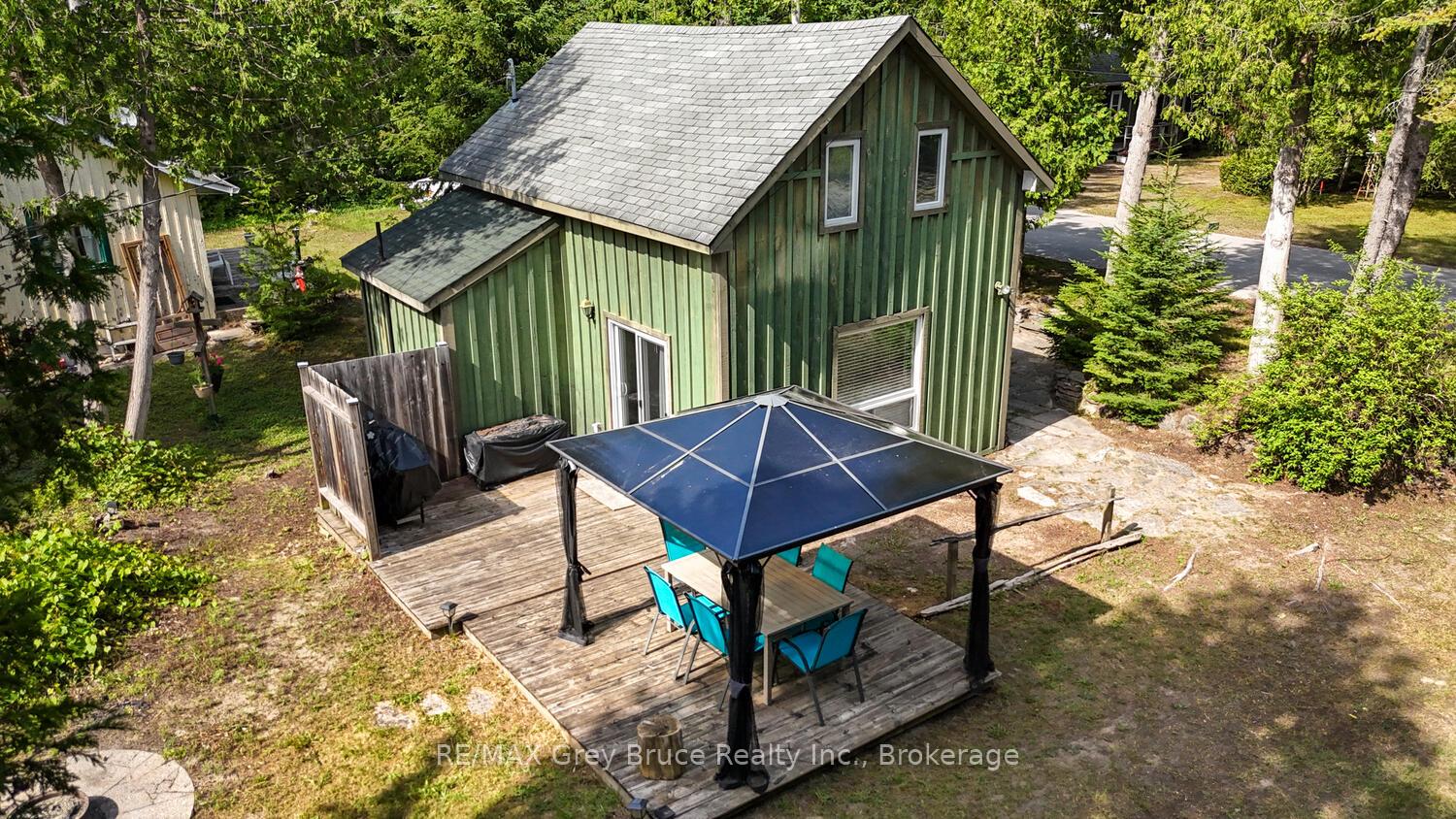 1106-king-edward-avenue-south-bruce-peninsula-ontario-x12513116