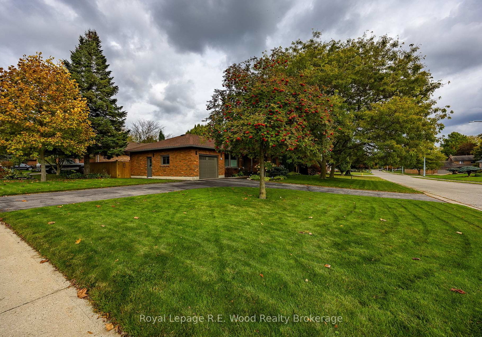 18-demeyere-avenue-tillsonburg-ontario-x12513384