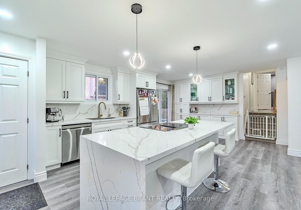 17-kanata-crescent-brantford-ontario-x12513524