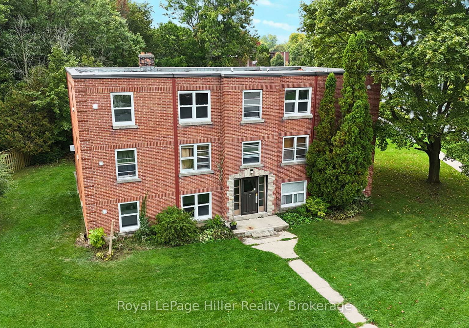 2-churchill-circle-stratford-ontario-x12513546