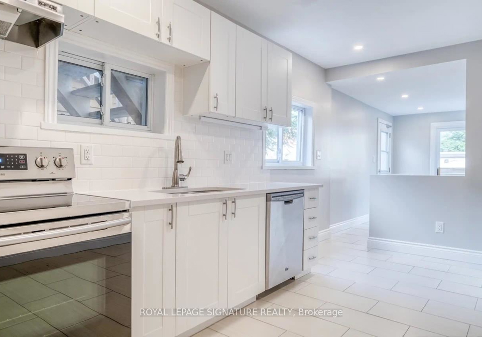 49-west-avenue-n-hamilton-ontario-x12513574