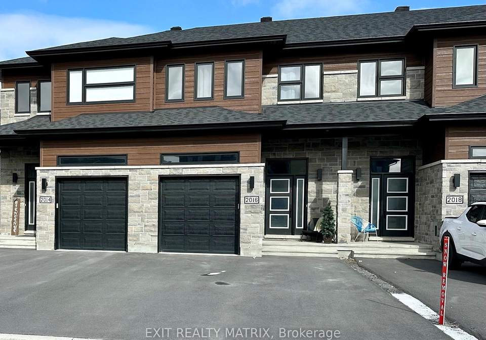 2016-berne-street-russell-ontario-x12514048