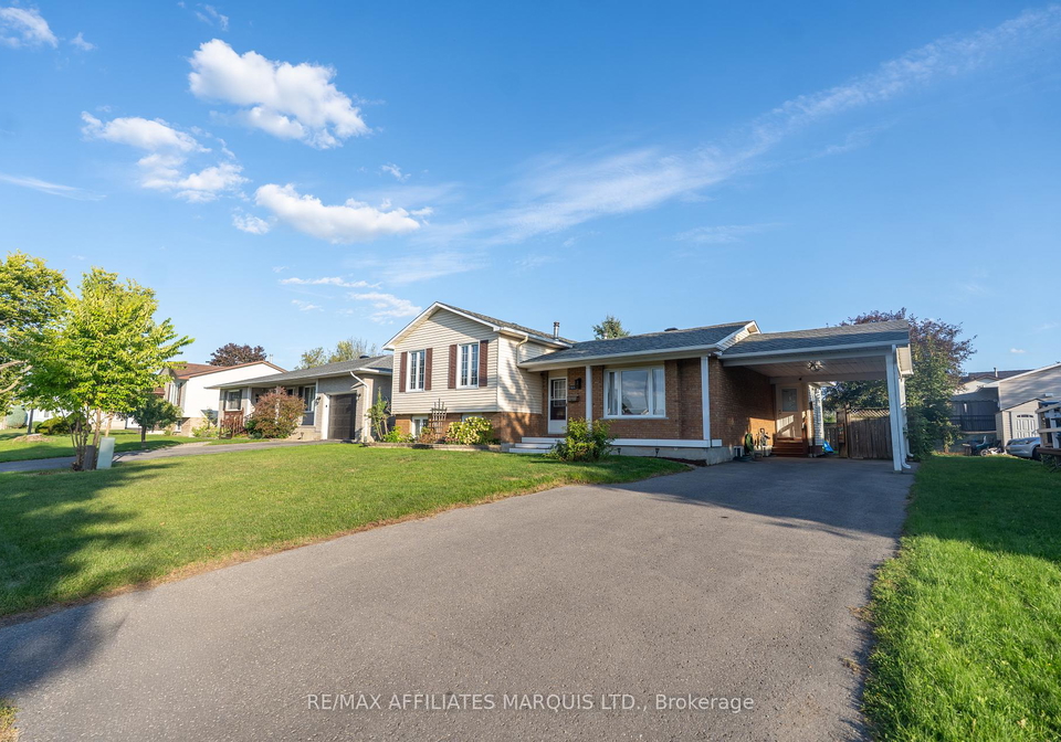 1619-first-street-e-cornwall-ontario-x12514108
