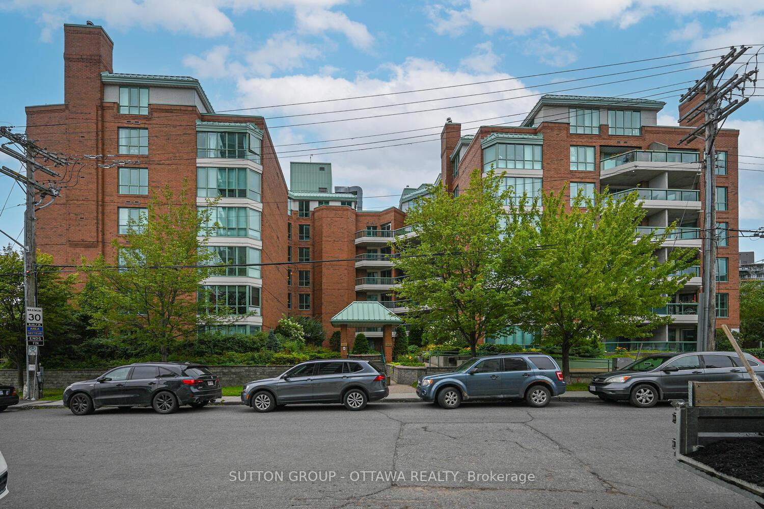 550-cambridge-street-s-dows-lake-civic-hospital-and-area-ottawa-ontario-x12514500