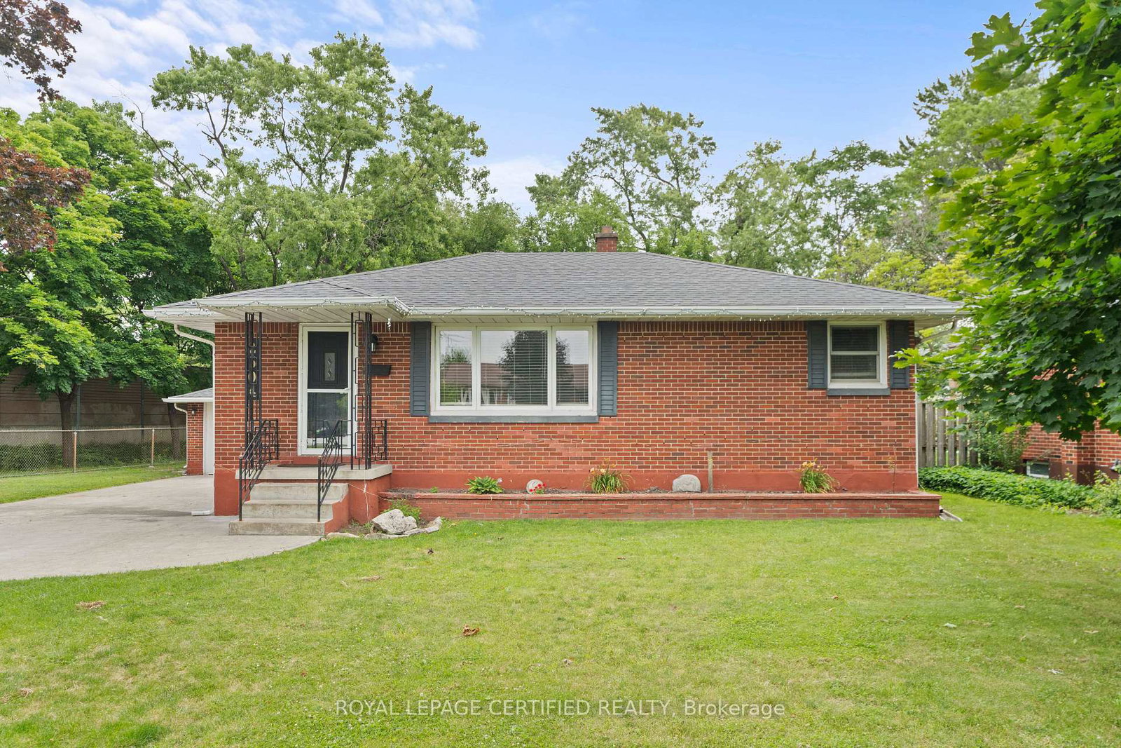 2504-askin-avenue-windsor-ontario-x12514878