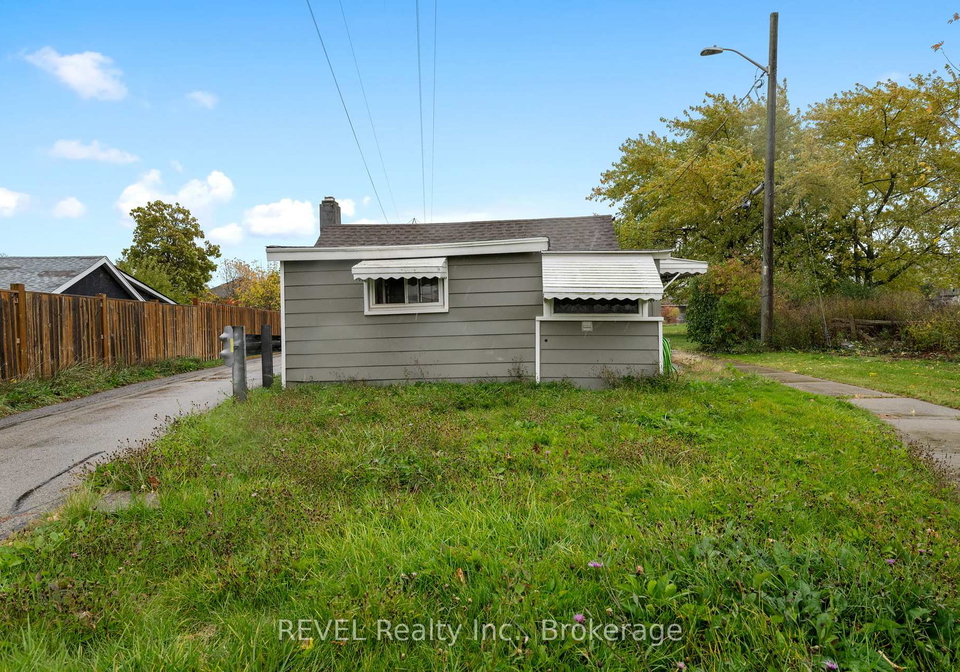1-birch-lane-st-catharines-ontario-x12515026