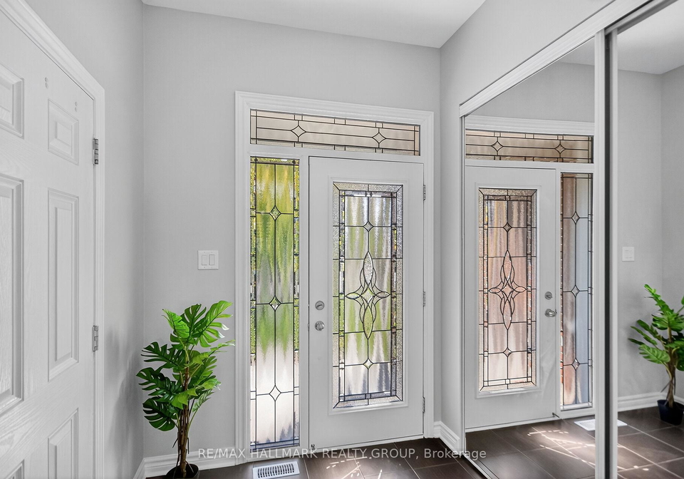 878-kilbirnie-drive-ottawa-ontario-x12515236