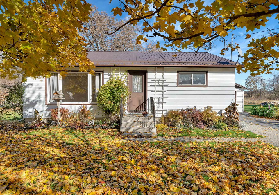 1075-county-road-10-prince-edward-county-ontario-x12515348