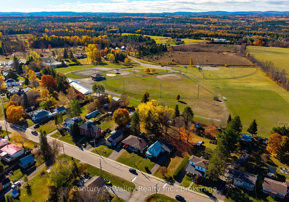 122-alice-street-bonnechere-valley-ontario-x12515654