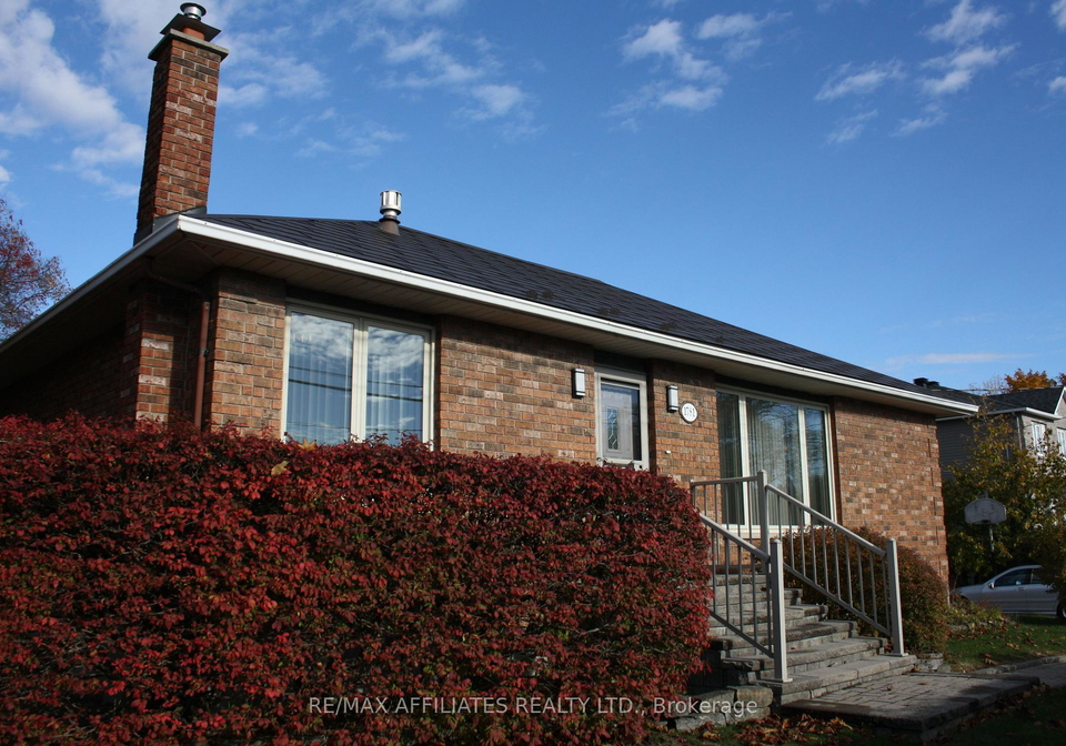 1781-queensdale-avenue-ottawa-ontario-x12515656