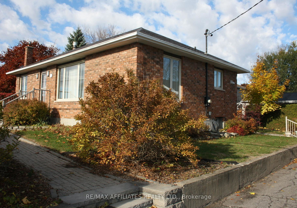1781-queensdale-avenue-ottawa-ontario-x12515656