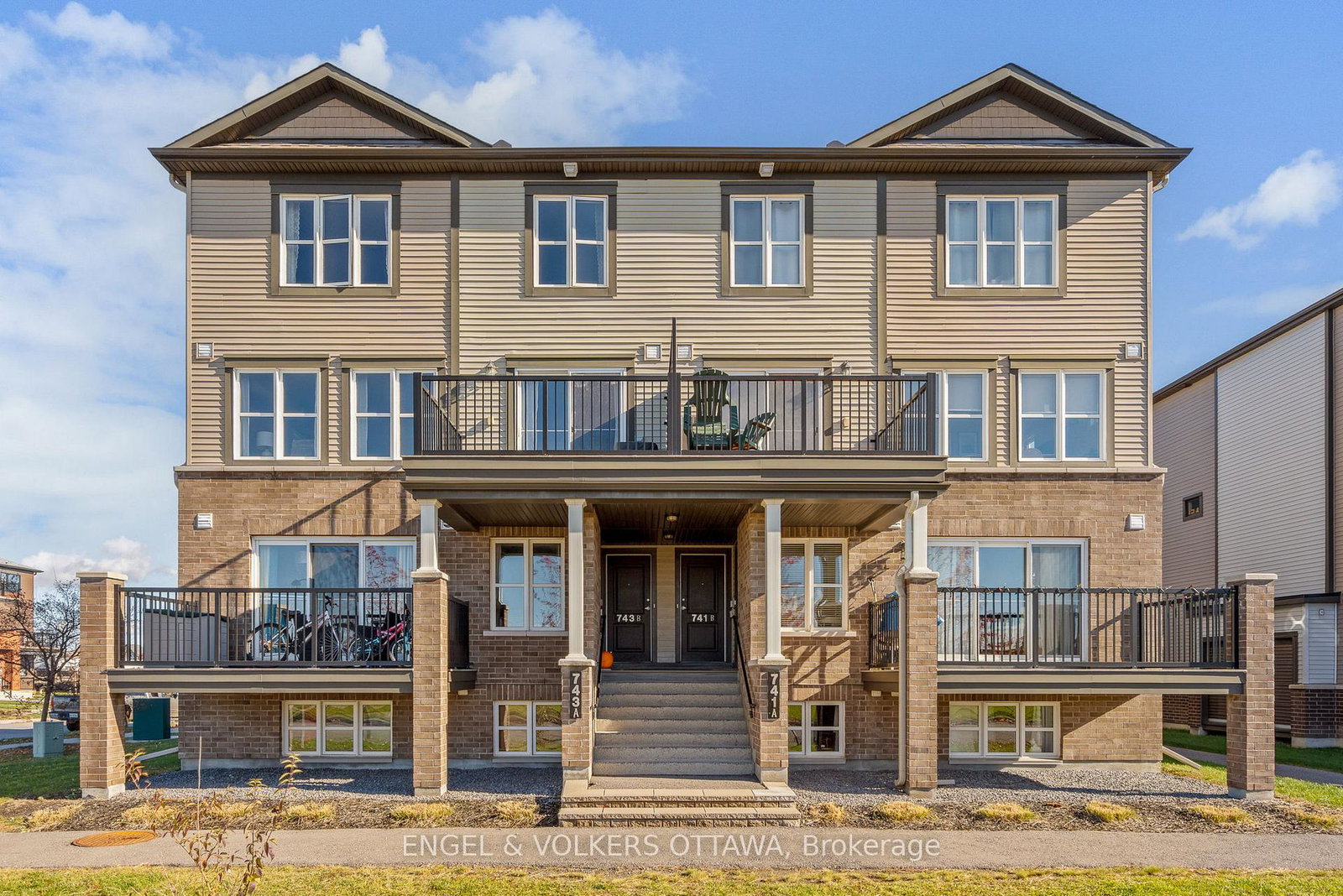 743-magnolia-street-orleans-cumberland-and-area-ottawa-ontario-x12516046