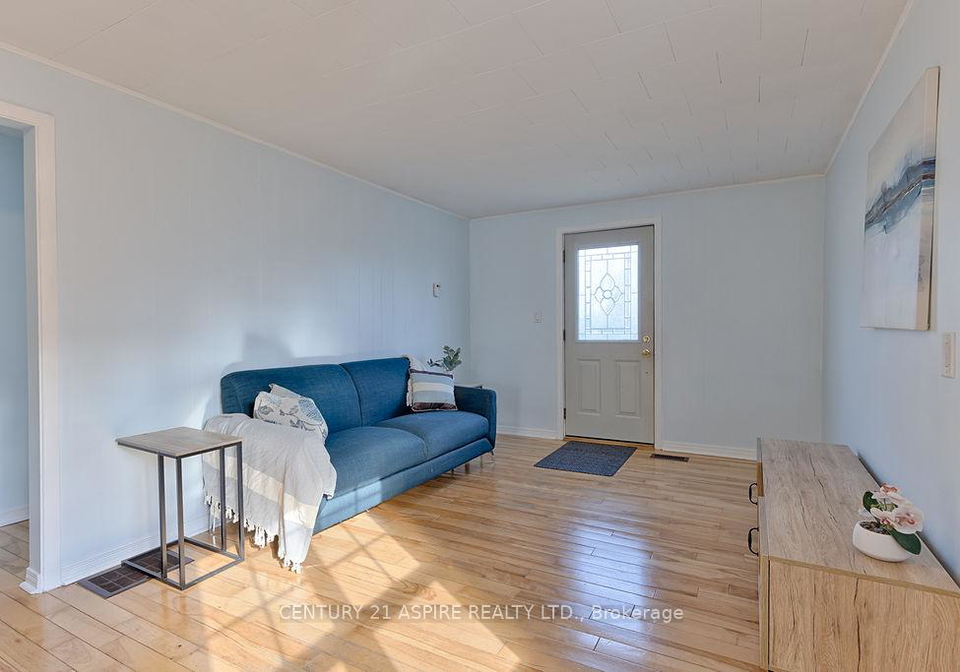 208-golf-course-road-laurentian-valley-ontario-x12516048