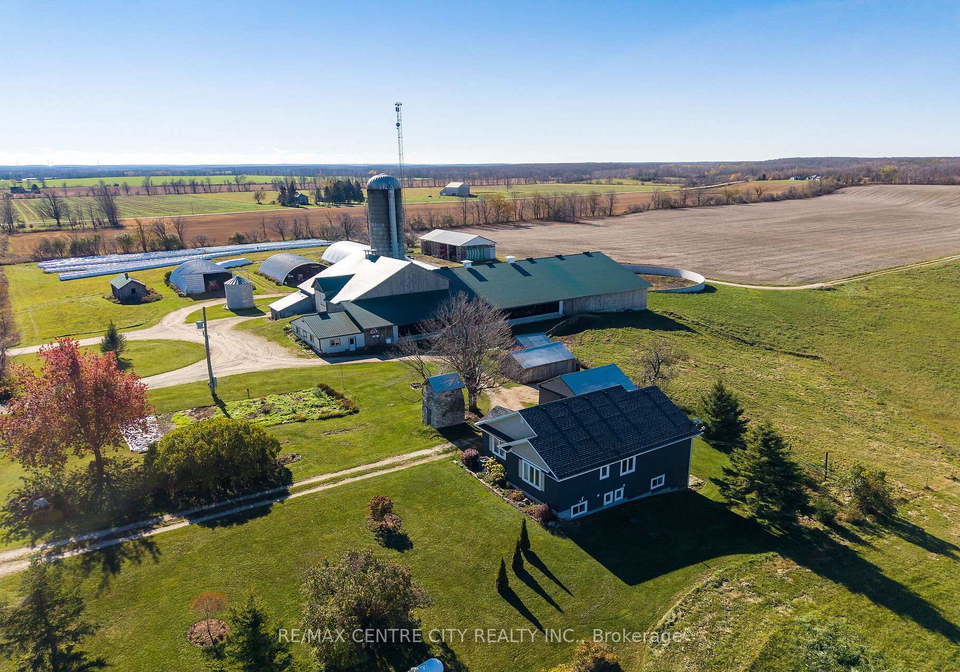 595224-4th-line-blue-mountains-ontario-x12516442