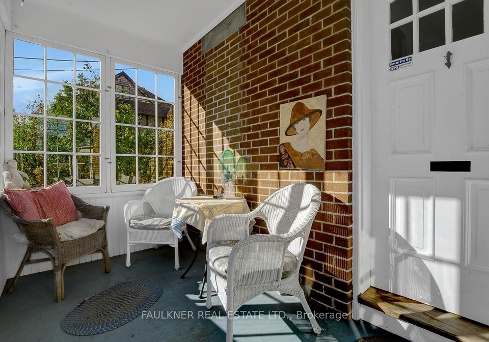 135-cameron-avenue-n-ottawa-ontario-x12516930