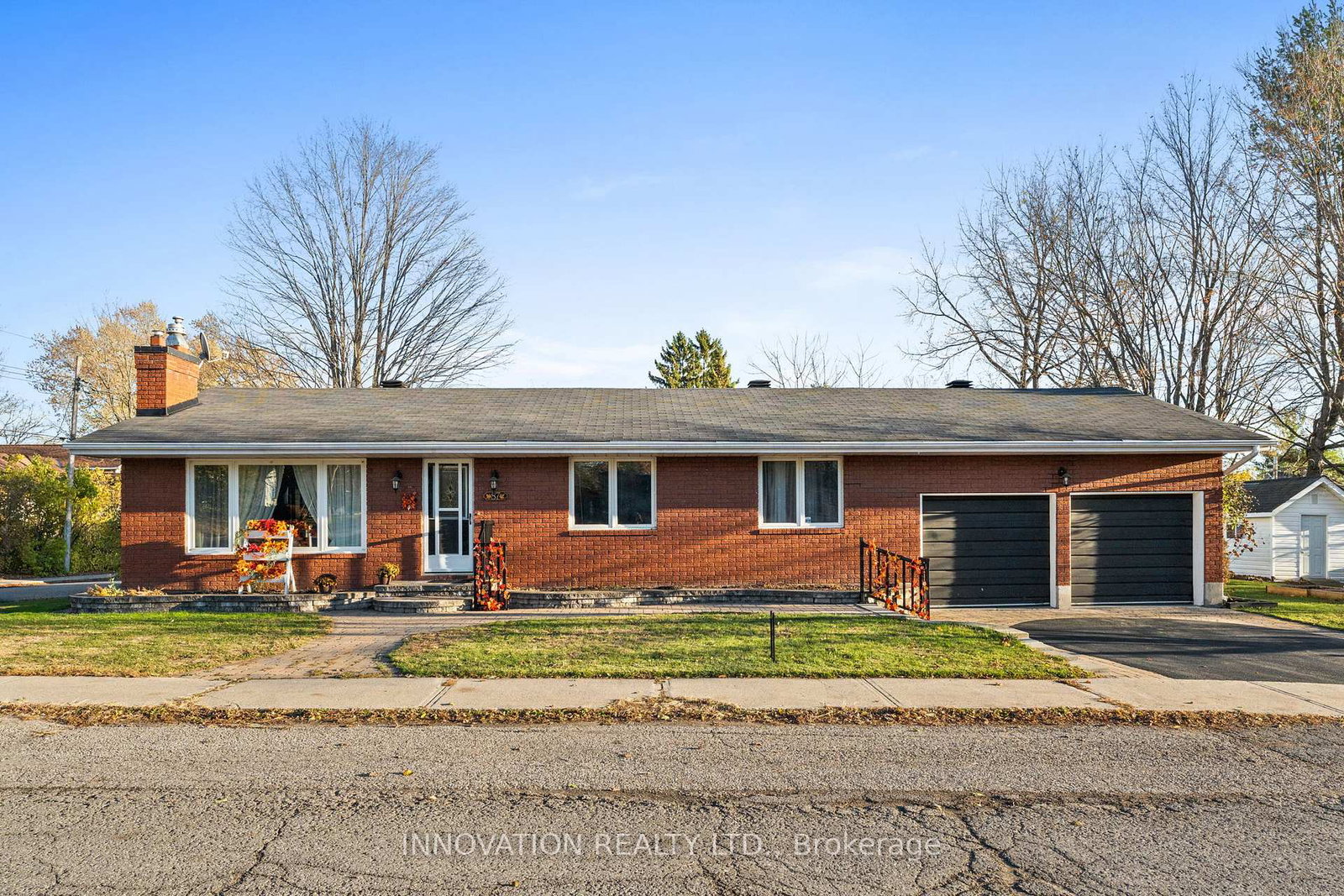 87-stephen-street-mississippi-mills-ontario-x12517206