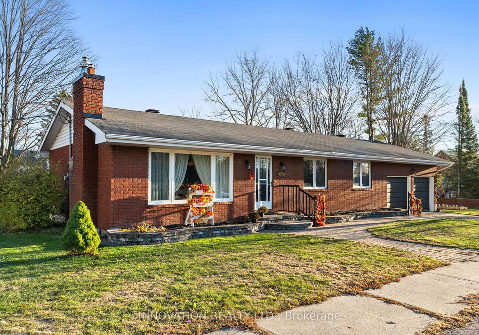 87-stephen-street-mississippi-mills-ontario-x12517206