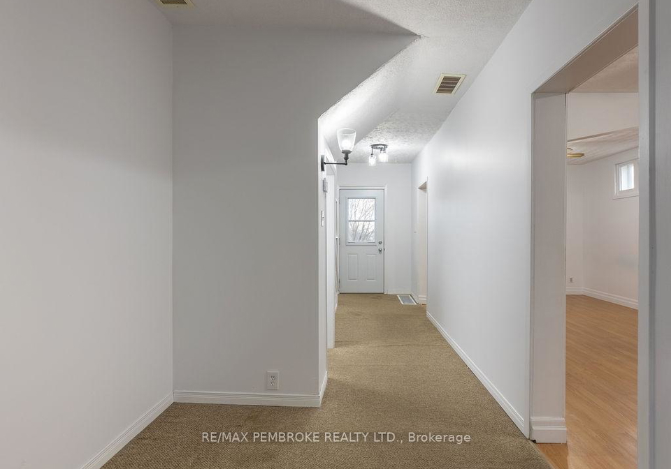 618-elgin-street-laurentian-valley-ontario-x12517264