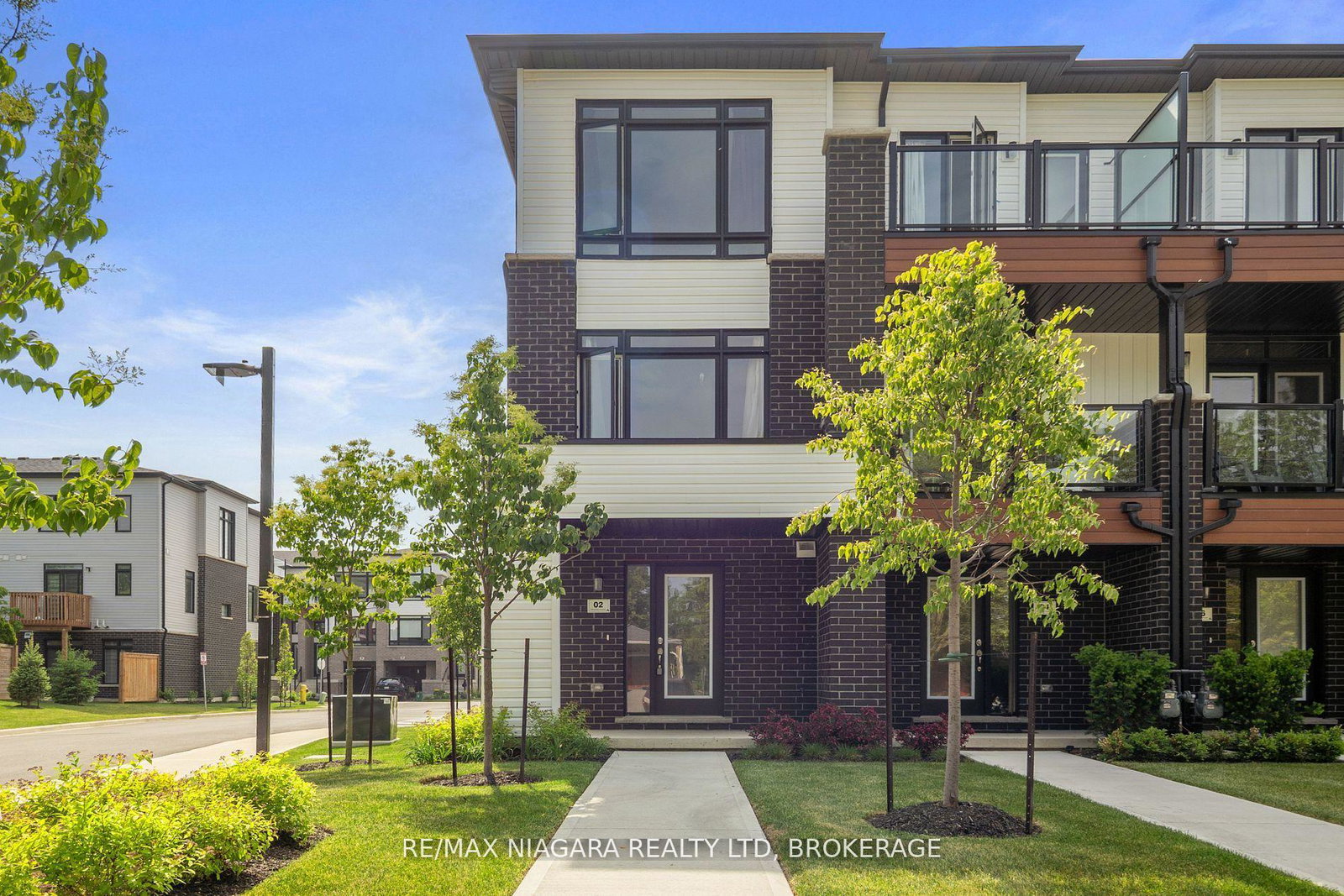 2-sidney-rose-common-n-st-catharines-ontario-x12517380