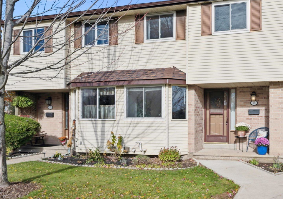 40-silvercreek-parkway-guelph-ontario-x12518424