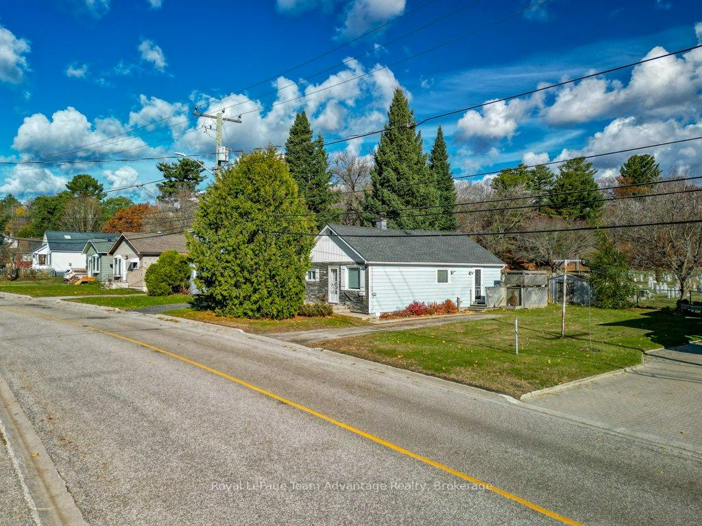 9-hillcrest-avenue-parry-sound-ontario-x12518426