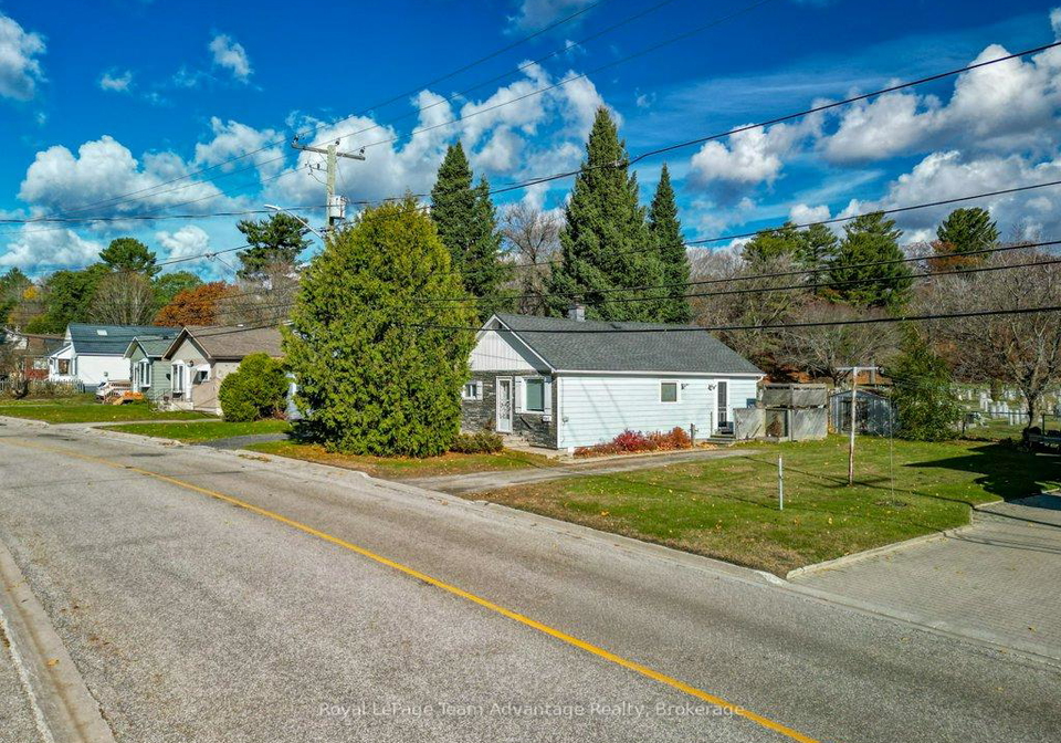 9-hillcrest-avenue-parry-sound-ontario-x12518426