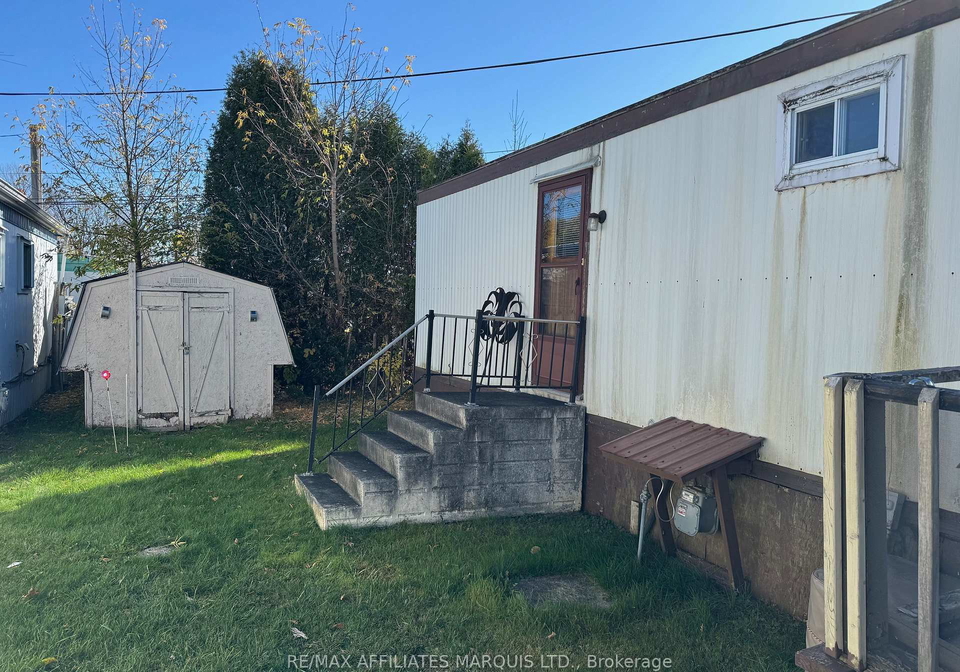 25-county-road-31-south-dundas-ontario-x12519058