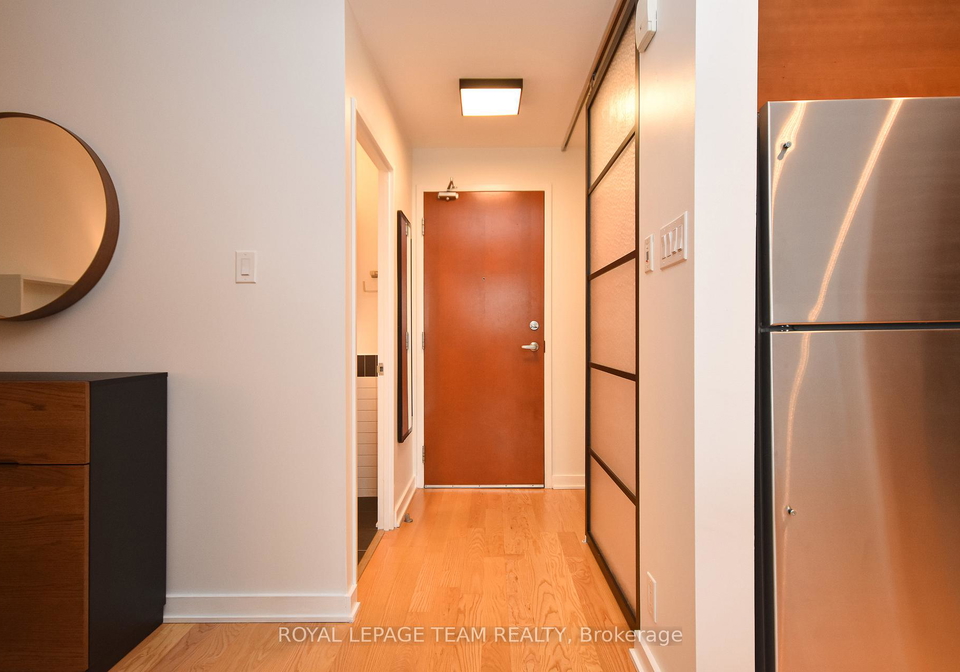 324-laurier-avenue-w-ottawa-ontario-x12519350