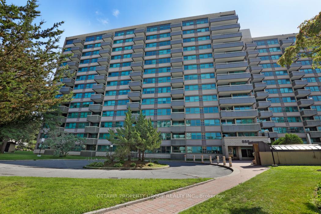 555-brittany-drive-manor-park-cardinal-glen-and-area-ottawa-ontario-x12519904