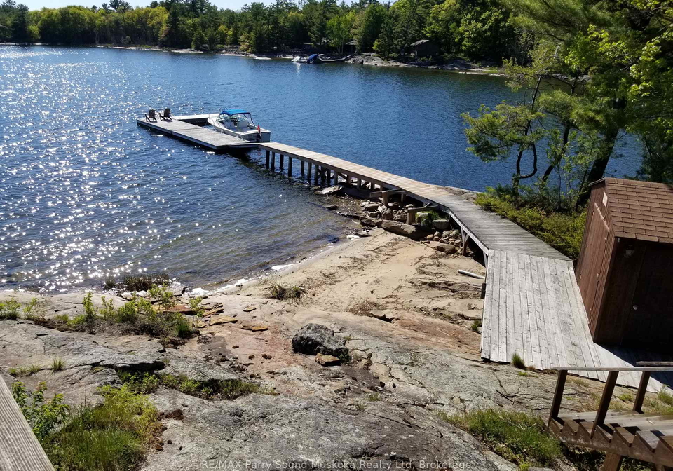 1260-georgian-bay-the-archipelago-ontario-x12520754