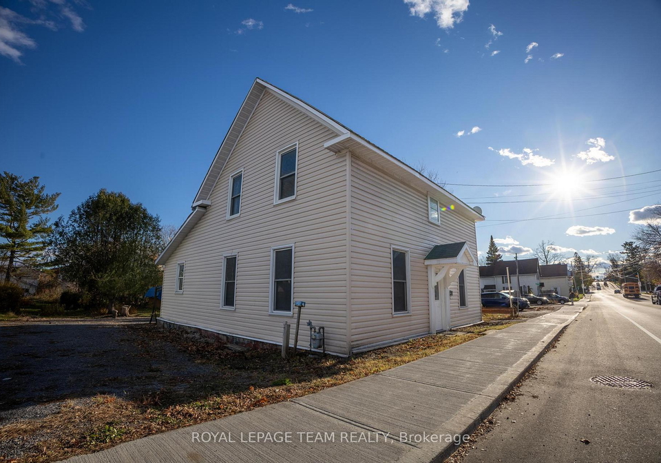 31-daniel-street-n-arnprior-ontario-x12521220
