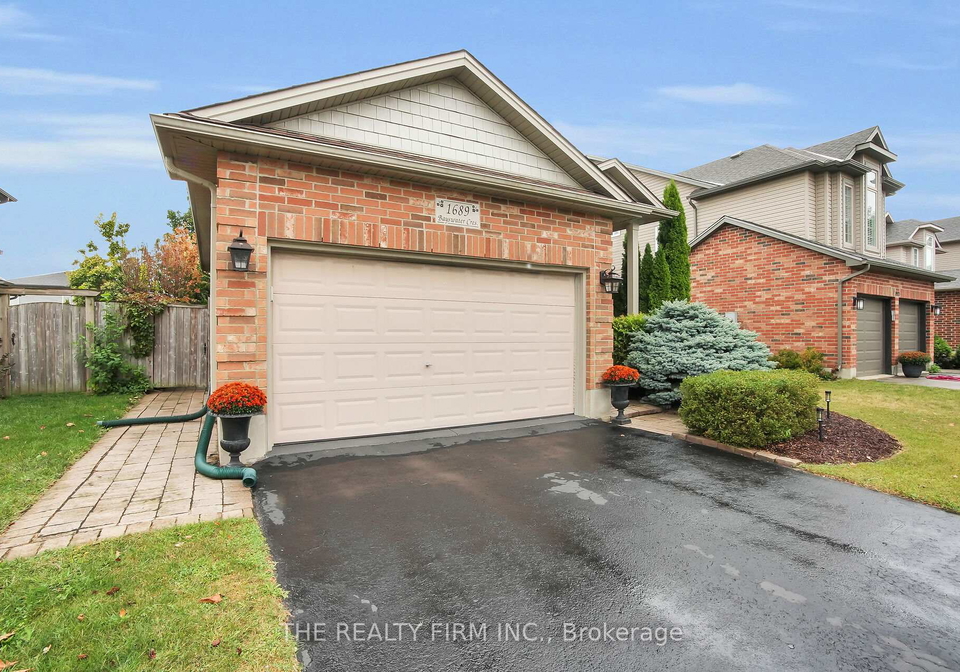 1689-bayswater-crescent-london-north-ontario-x12521304