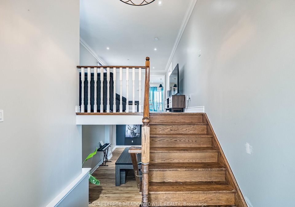 543-wansbrough-way-shelburne-ontario-x12521348