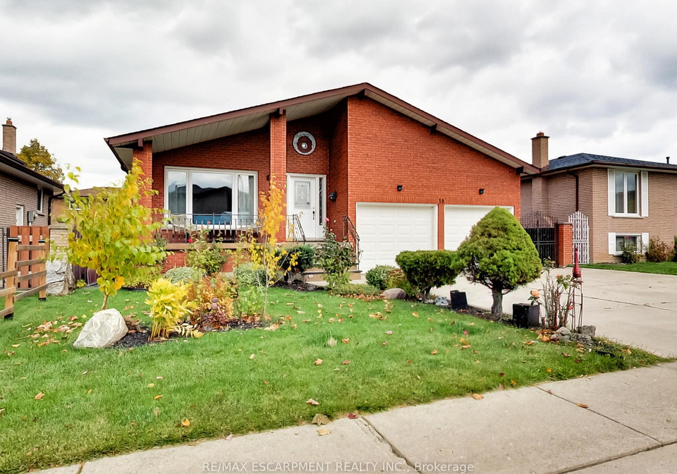 18-pavarotti-court-hamilton-ontario-x12521462