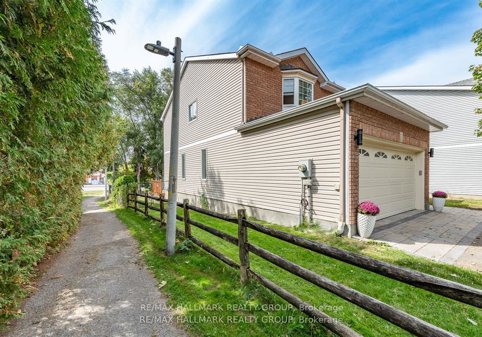 55-willow-glen-drive-kanata-ontario-x12521552