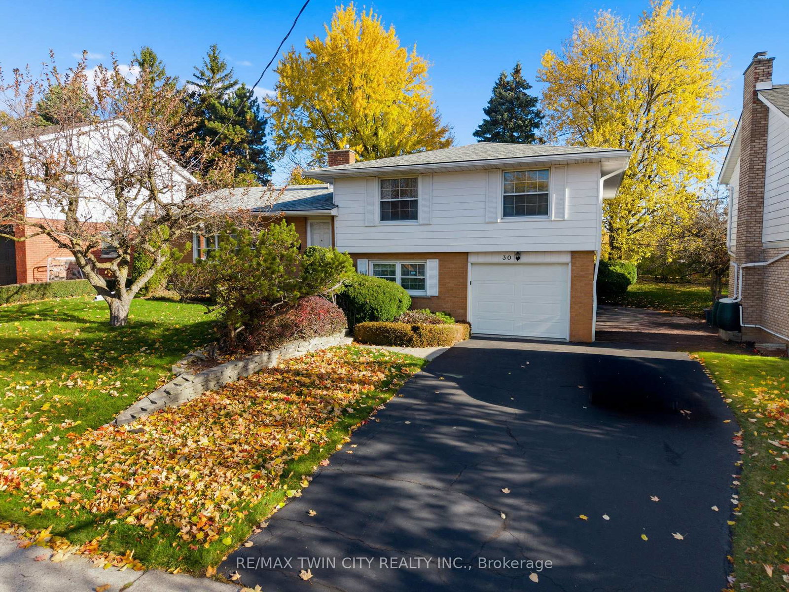 30-thornridge-crescent-kitchener-ontario-x12521574