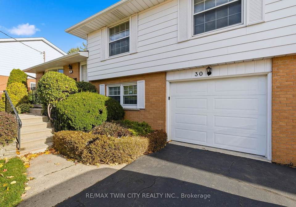 30-thornridge-crescent-kitchener-ontario-x12521574