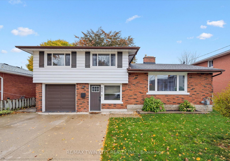 944-concession-drive-cambridge-ontario-x12521620