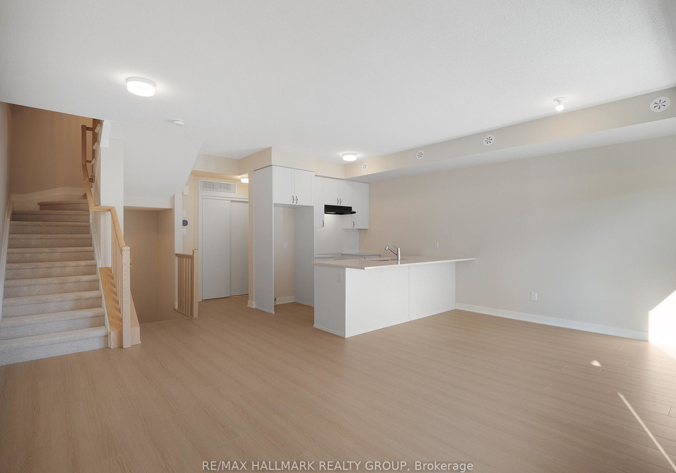 420-mishi-private-ottawa-ontario-x12522430