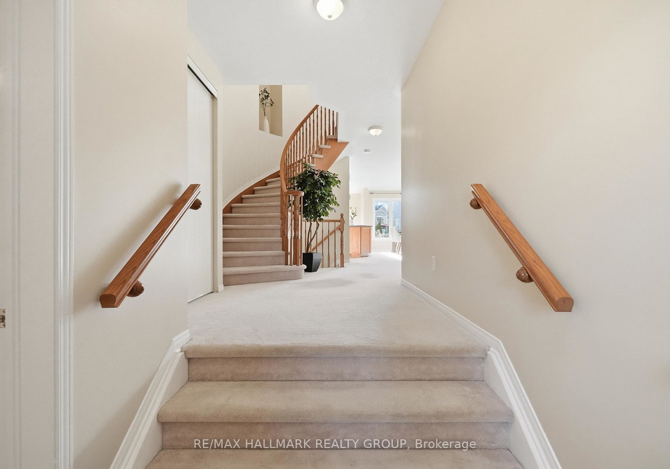 204-greenridge-street-ottawa-ontario-x12522574