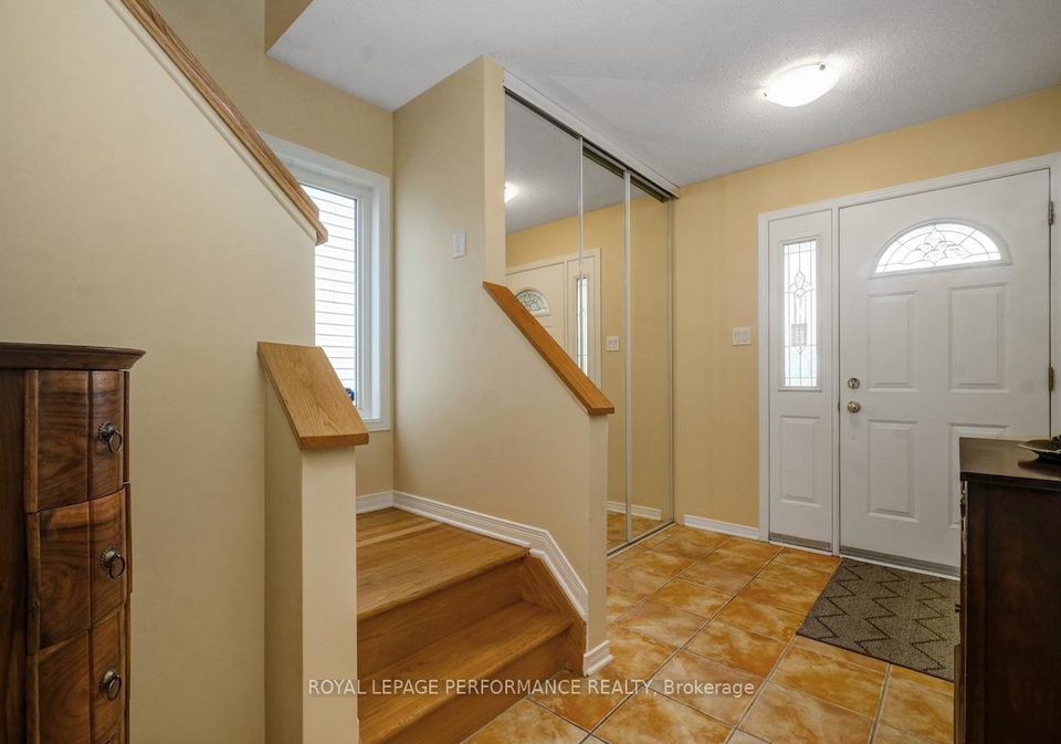 169-arcola-private-ottawa-ontario-x12523072