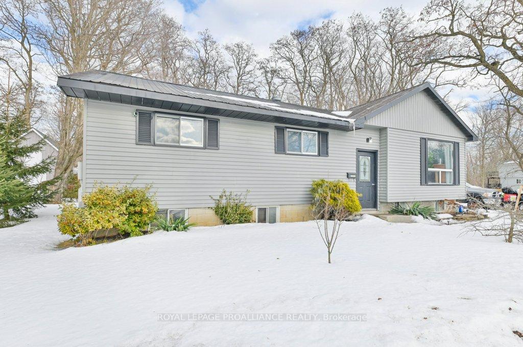 27-thurlow-queen-street-belleville-ontario-x12523156