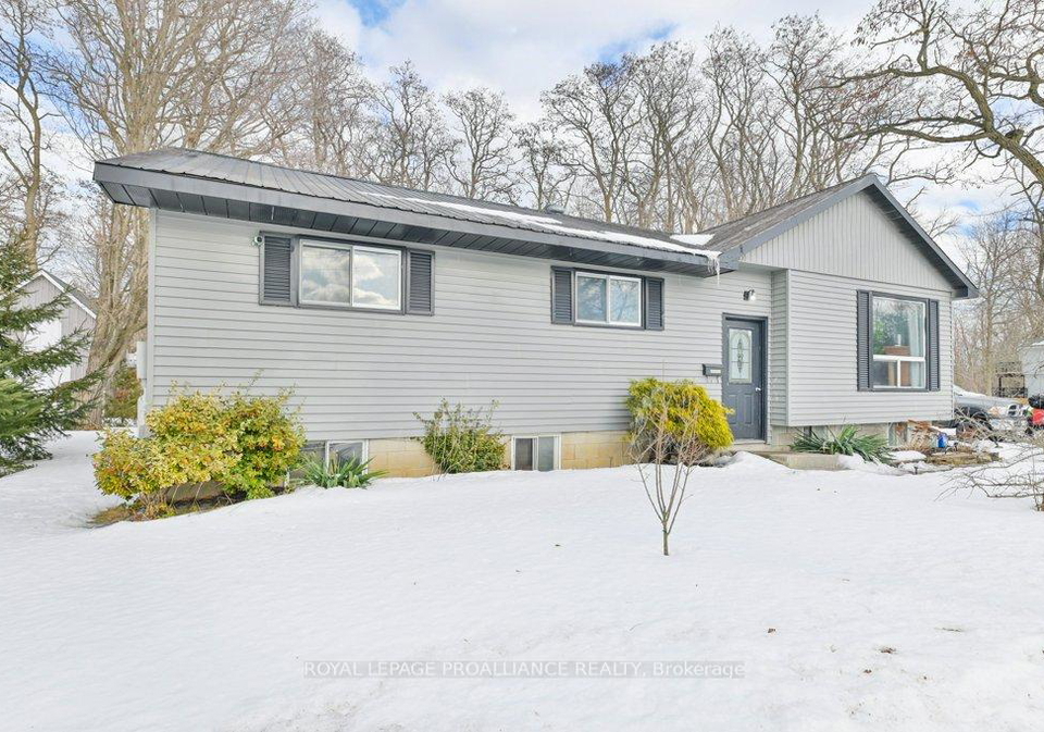 27-thurlow-queen-street-belleville-ontario-x12523156