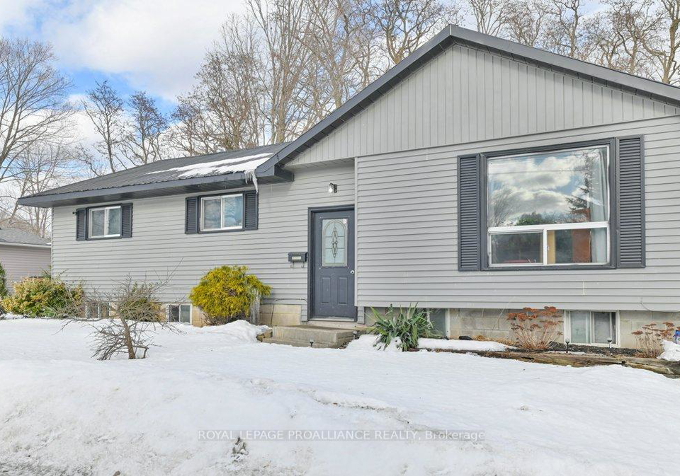 27-thurlow-queen-street-belleville-ontario-x12523156