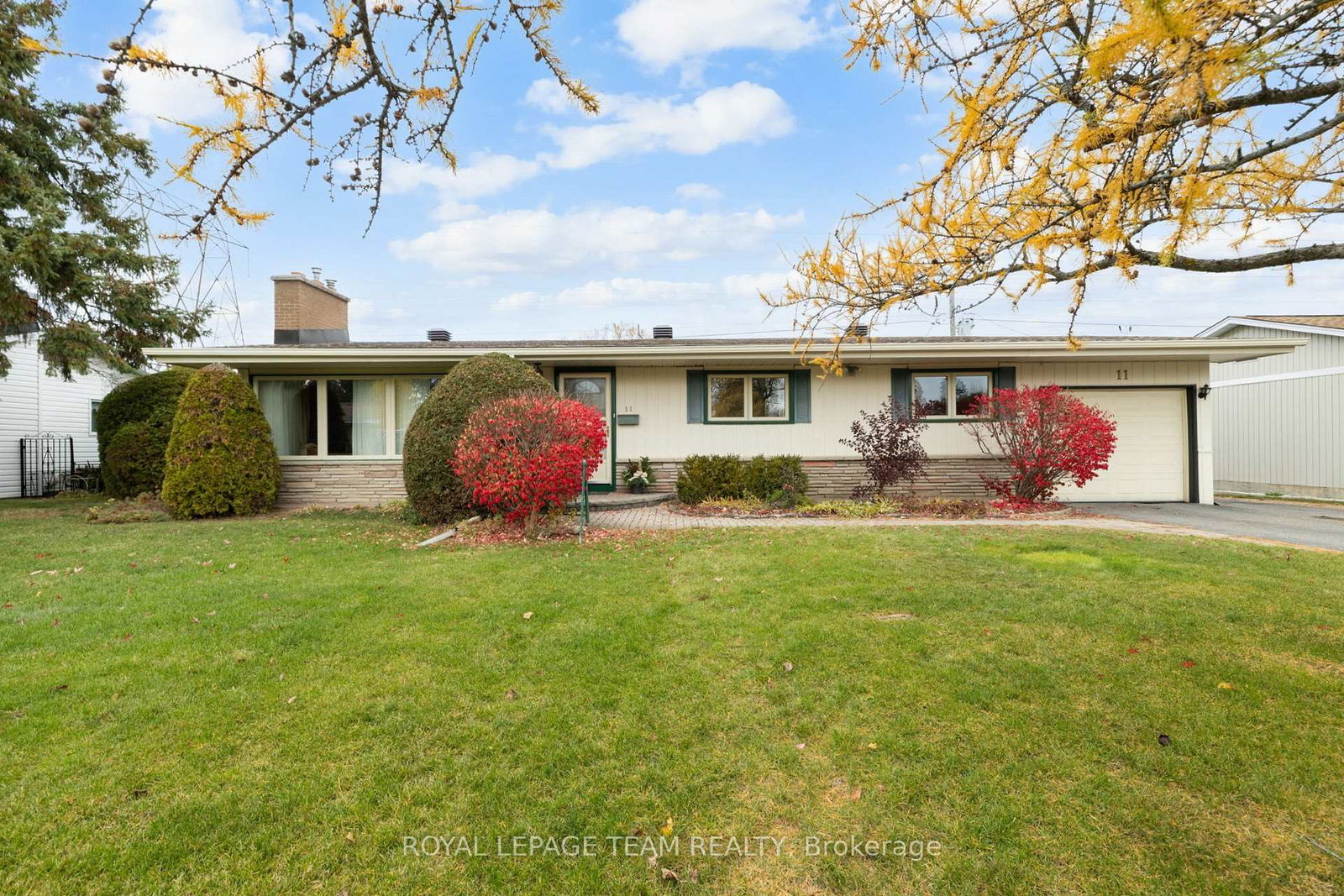 11-cherrywood-drive-ottawa-ontario-x12523222