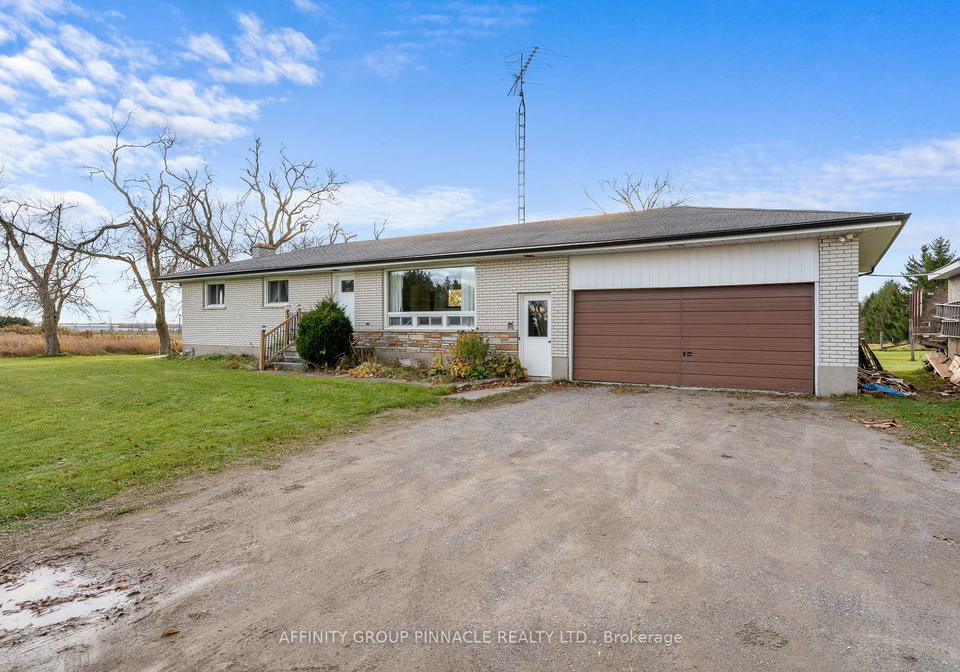 2591-35-highway-s-kawartha-lakes-ontario-x12523958