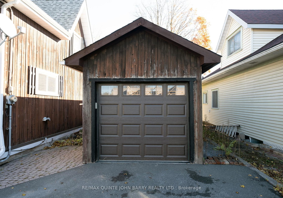 23-south-street-quinte-west-ontario-x12524666