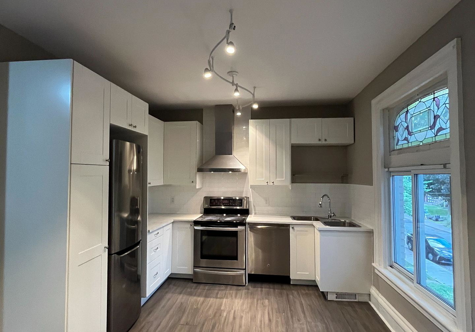 68-east-avenue-n-hamilton-ontario-x12524710