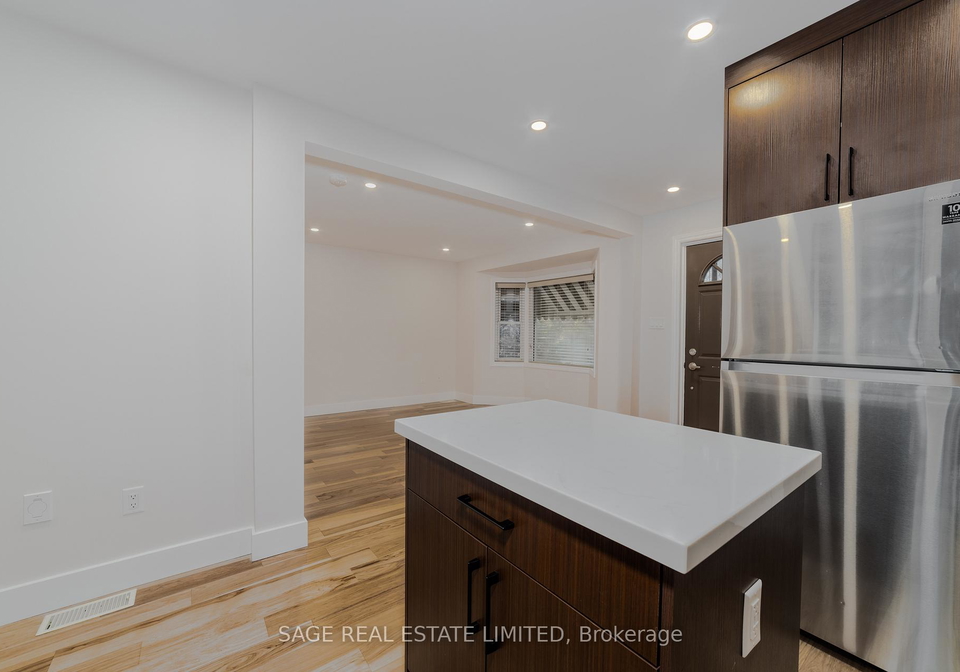 146-east-34th-street-hamilton-ontario-x12525102